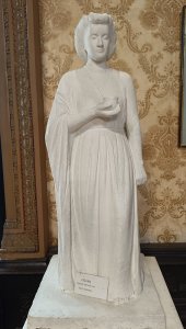 Obra: Figura - Amalia Corchs Quintela