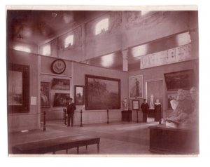 Obra: Fotograf�a de la Sala del Museo Nacional de Bellas Artes (ahora Museo Nacional de Artes Visuales, MNAV)  -  Desconocido